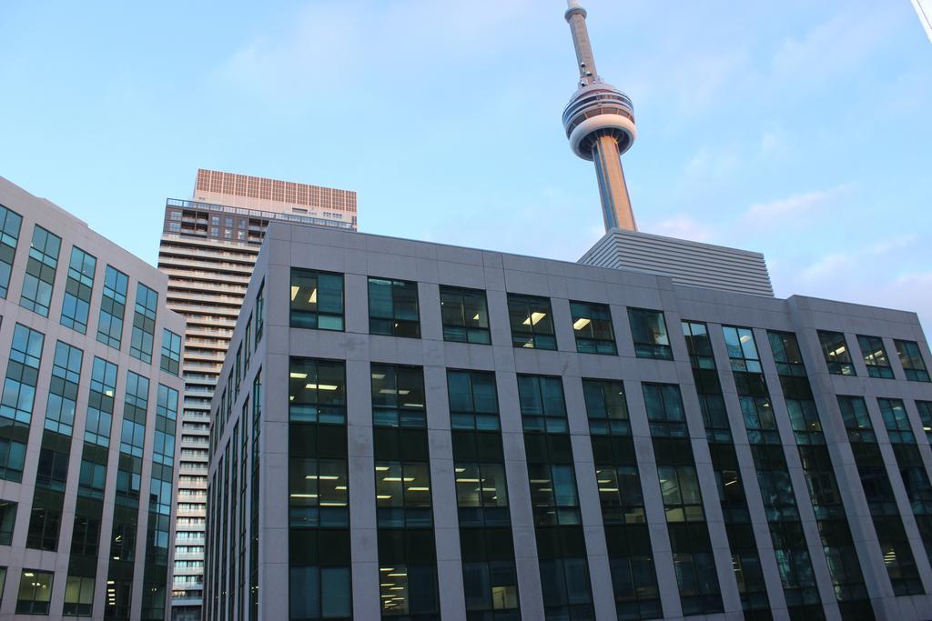 Atlas Suites Wellington - Furnished Apartments Toronto Exterior photo