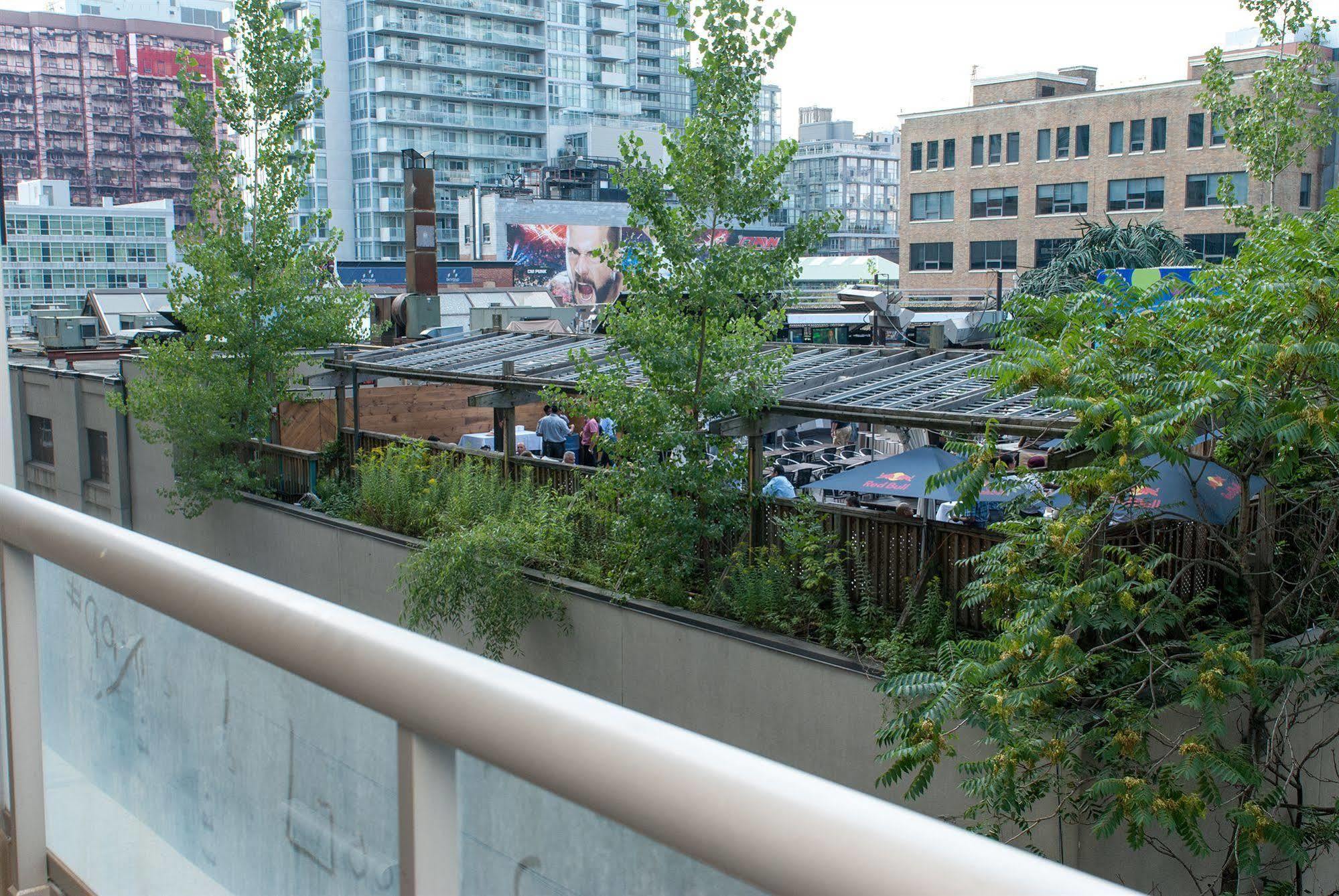 Atlas Suites Wellington - Furnished Apartments Toronto Exterior photo